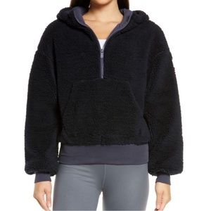 Alo yoga Sherpa half zip hoodie